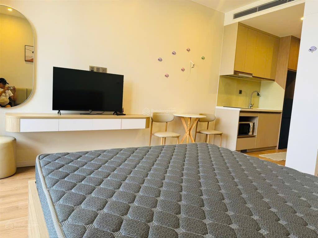 Quá rẻ view trường qte singapo đã có nội thất và khách thuê giá 1,550 bao 5% dt 29m2