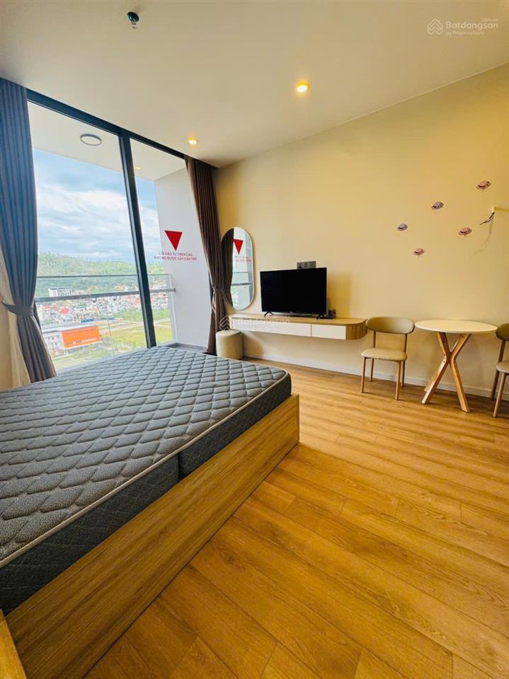 Quá rẻ view trường qte singapo đã có nội thất và khách thuê giá 1,550 bao 5% dt 29m2