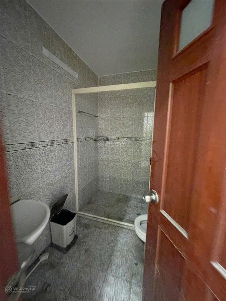 Cần chuyển nơi sinh sống bán nhà bình lợi  bình thạnh 5x20m 4 tầng kiên cố đường 12m chỉ 13.5 tỷ