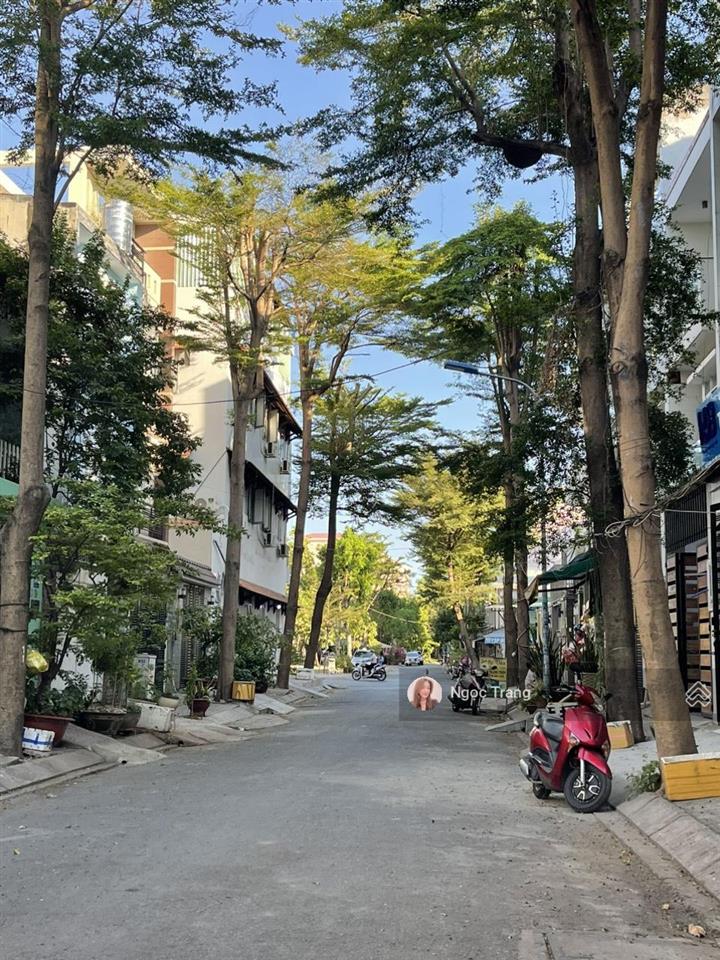 Nhà mới 100% vào ở ngay 4 tầng 4,5x15m  đường 12 xe hơi ngủ trong nhà đặng thùy trâm  đh văn lang