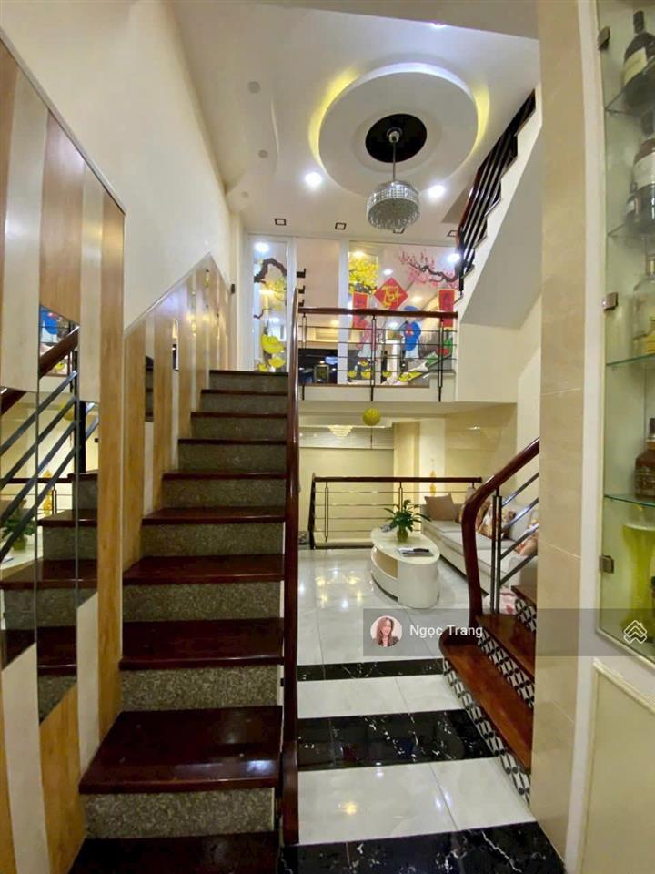 Hàng hiếm xe hơi bình lợi  đặng thùy trâm (4x15m) 4 tầng kiên cố đối diện công viên cực thoáng mát