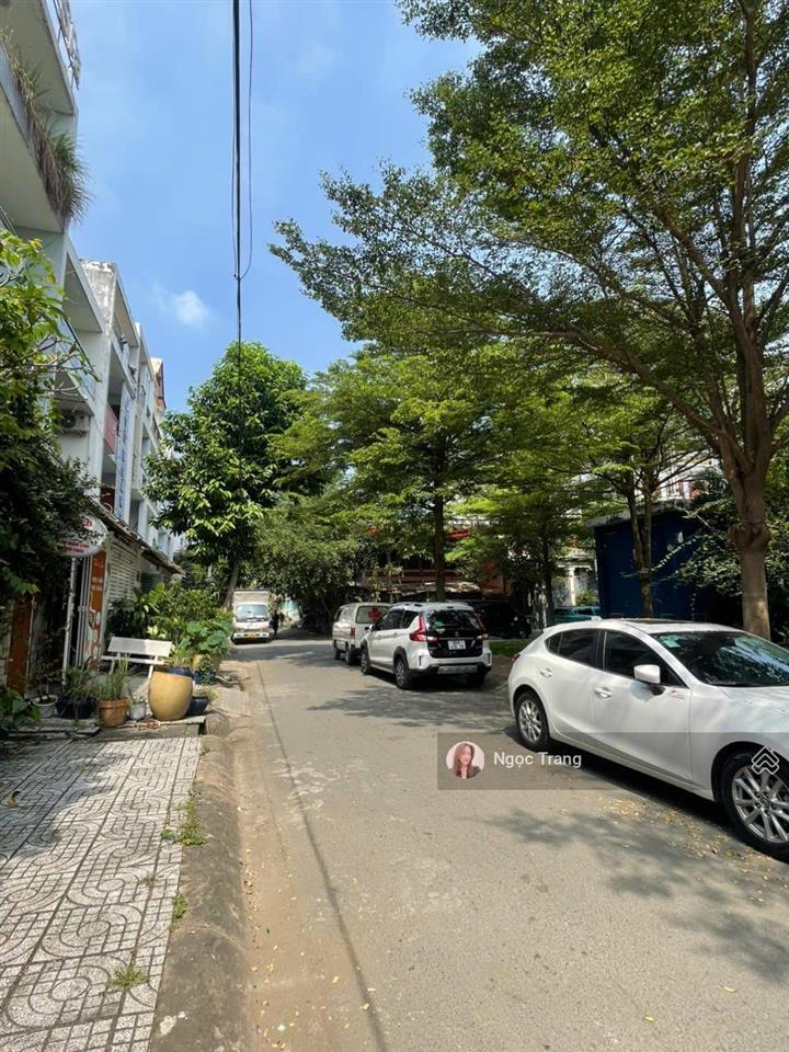Hàng hiếm xe hơi bình lợi  đặng thùy trâm (4x15m) 4 tầng kiên cố đối diện công viên cực thoáng mát