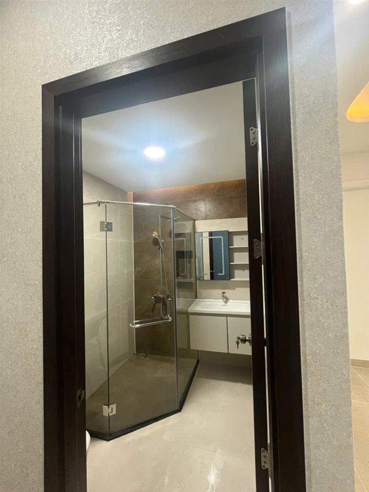 Bán nhà hẻm đẹp 2 xe hơi tránh nhau 5x16m (cn 70m2) 4 tầng gần kề đại học văn lang chỉ 13.5 tỷ tl