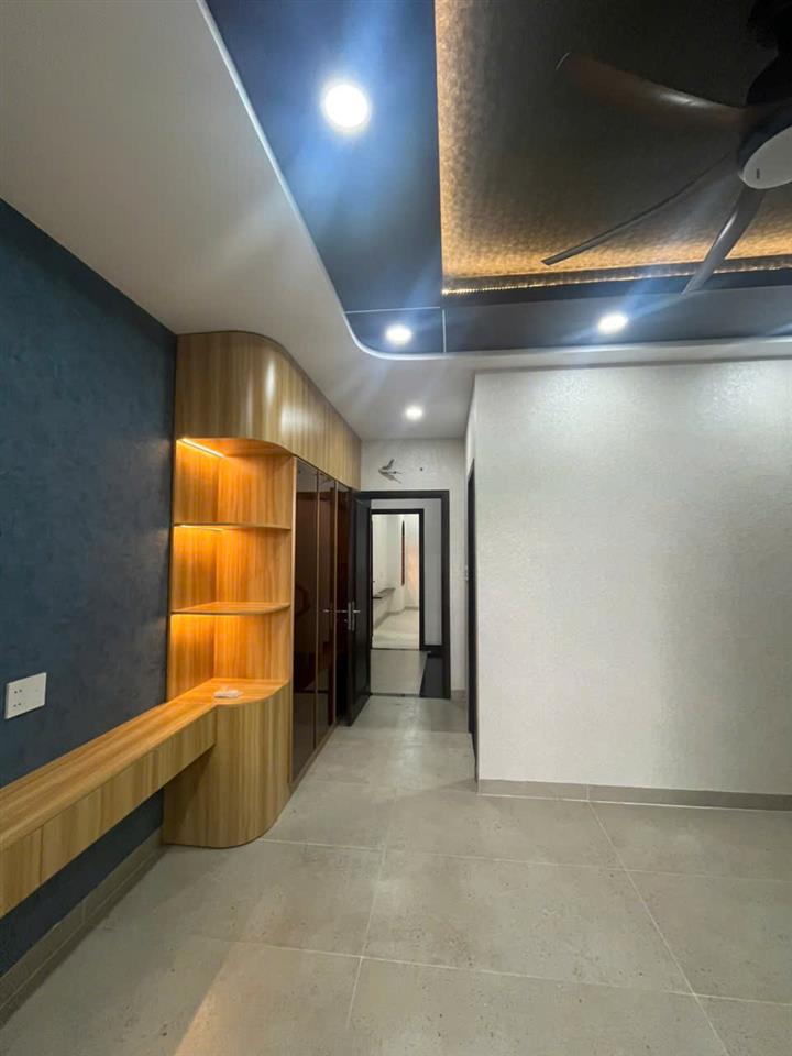 Bán nhà hẻm đẹp 2 xe hơi tránh nhau 5x16m (cn 70m2) 4 tầng gần kề đại học văn lang chỉ 13.5 tỷ tl