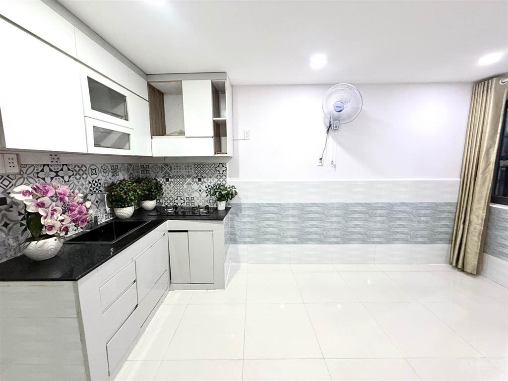 Bán nhà riêng đẹp tại lê đức thọ, 3,2 tỷ, 20m2, nhiều tiện ích hấp dẫn
