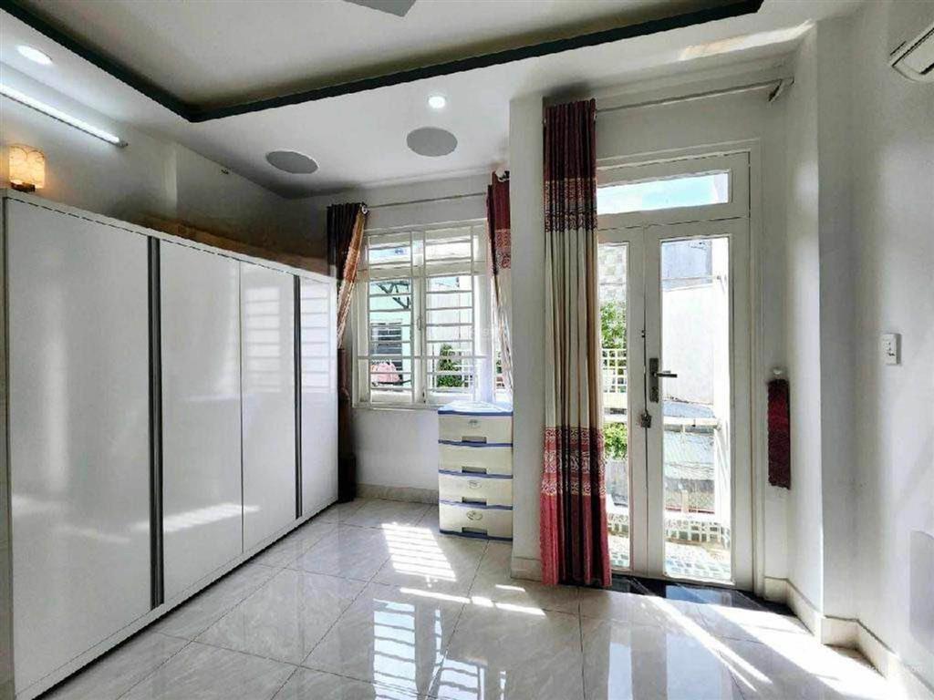 Bán nr view đẹp tại số 19, thông tây hội, 3,95 tỷ, 28,6m2
