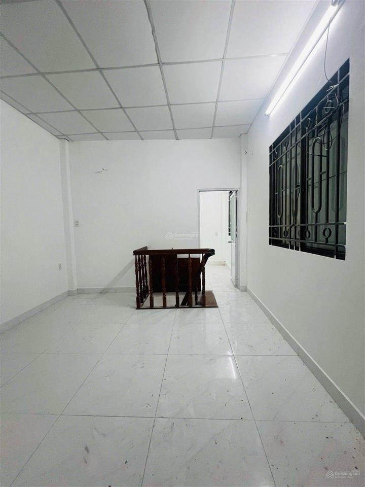 Bán nhà riêng tại nguyễn thượng hiền, 3,1 tỷ, 22m2, 2pn, 2wc