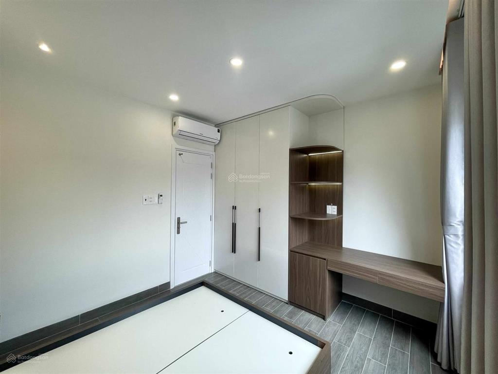 Nhà mặt tiền 2 mặt thoáng  ngang 6.5m  4 tầng  gara ô tô  chỉ 9.3 tỷ