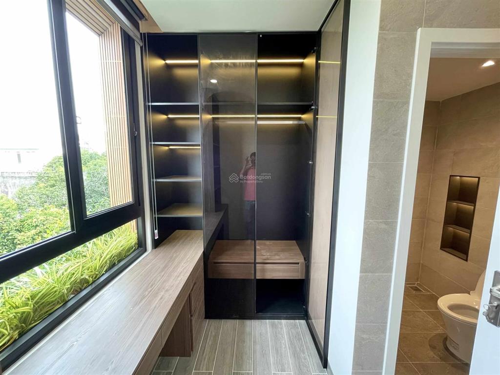 Nhà mặt tiền 2 mặt thoáng  ngang 6.5m  4 tầng  gara ô tô  chỉ 9.3 tỷ