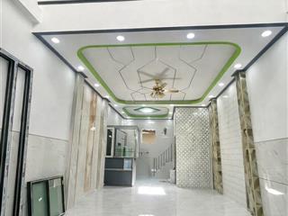 Nhà mới dt 55.5m2, chỉ hơn 3tỷ, có sân rộng, hương lộ 2