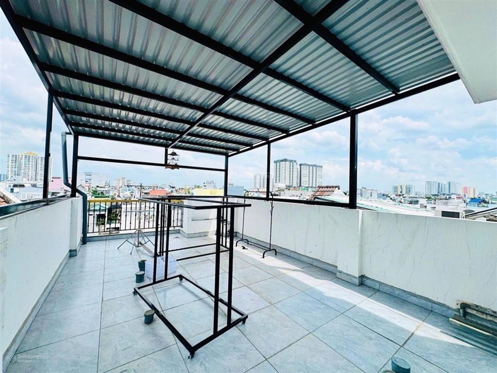 Nhà chdv gồm 11p 11wc, dòng tiền 60tr/th, full nội thất xịn xò