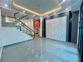 Khó tin!!! ngay ngã tư metro, nhà 3 tầng 45m mà giá chỉ chưa tới 3 tỷ??!!