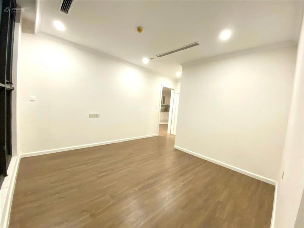 Giá tốt  bán nhanh căn 2 ngủ/82m2 sunshine riverside view cầu nhật tân, sông hồng.  0966 286 ***