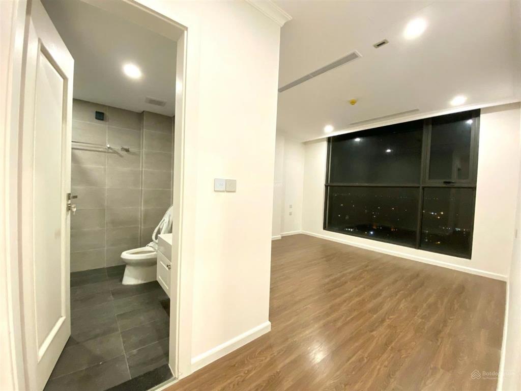 Giá tốt  bán nhanh căn 2 ngủ/82m2 sunshine riverside view cầu nhật tân, sông hồng.  0966 286 ***