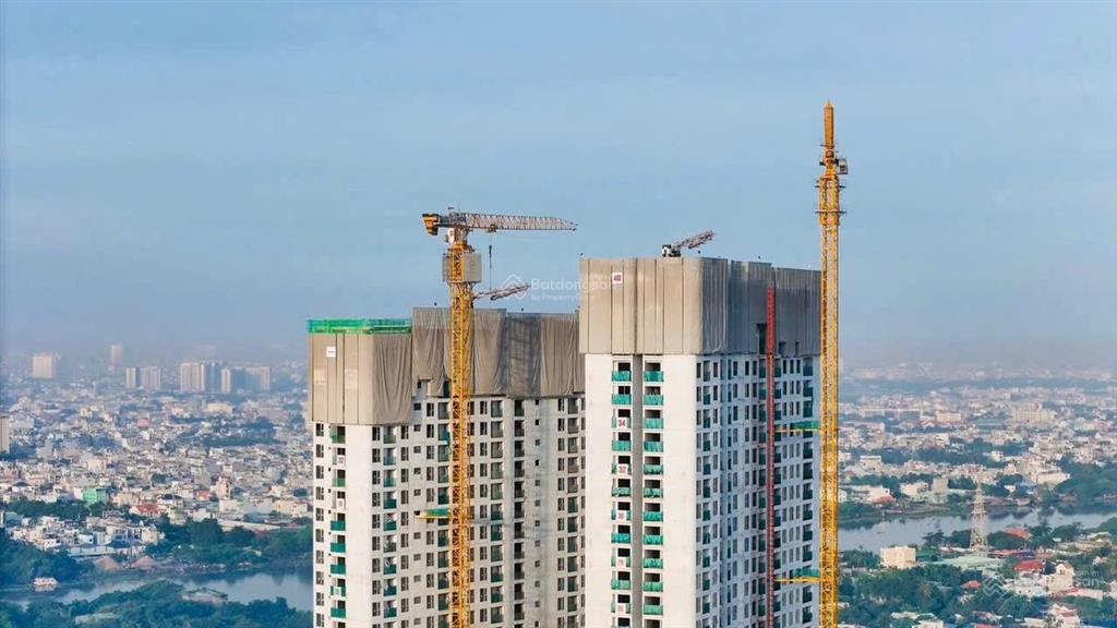 Bán căn 3pn hoa hậu, căn góc, tầng cao, view q1, giá chênh tốt, hỗ trợ vay ngân hàng.  0932 113 ***