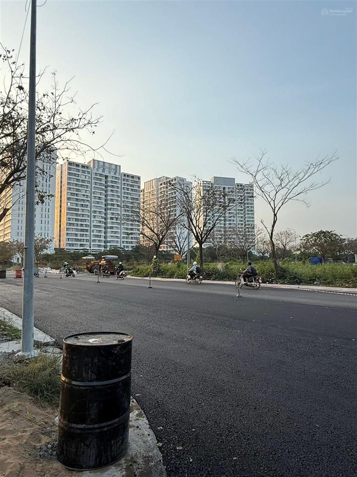Chính chủ bán gấp 2pn citi alto, view hồ bơi, tầng đẹp, giá tốt nhất, hỗ trợ vay bank. 0932 113 ***