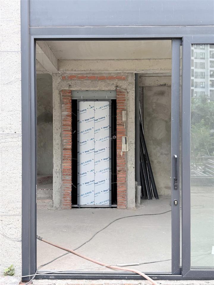 Bán nhà phố 6 tầng, khu đông đúc, kinh doanh sầm uất, sẵn hđ thuê 50tr/ tháng, hỗ trợ vay bank