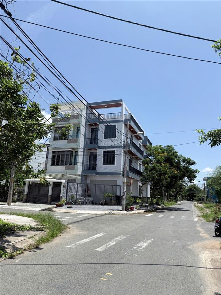 Bán đất mặt tiền phạm thế hiển q8, kdc đông đúc, đối diện vinhome bình chánh.  ngay 0932 113 ***