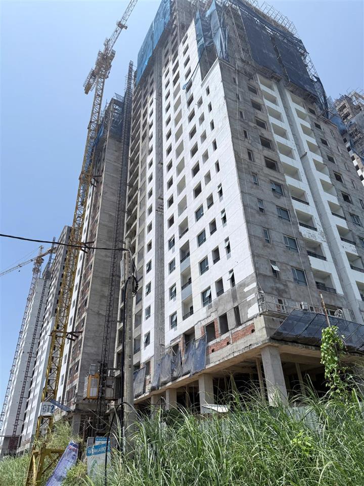 Bán gấp nền 129m2, 2 mặt tiền đường, đối diện 2 công viên, giá tốt thị trường.  0932 113 ***