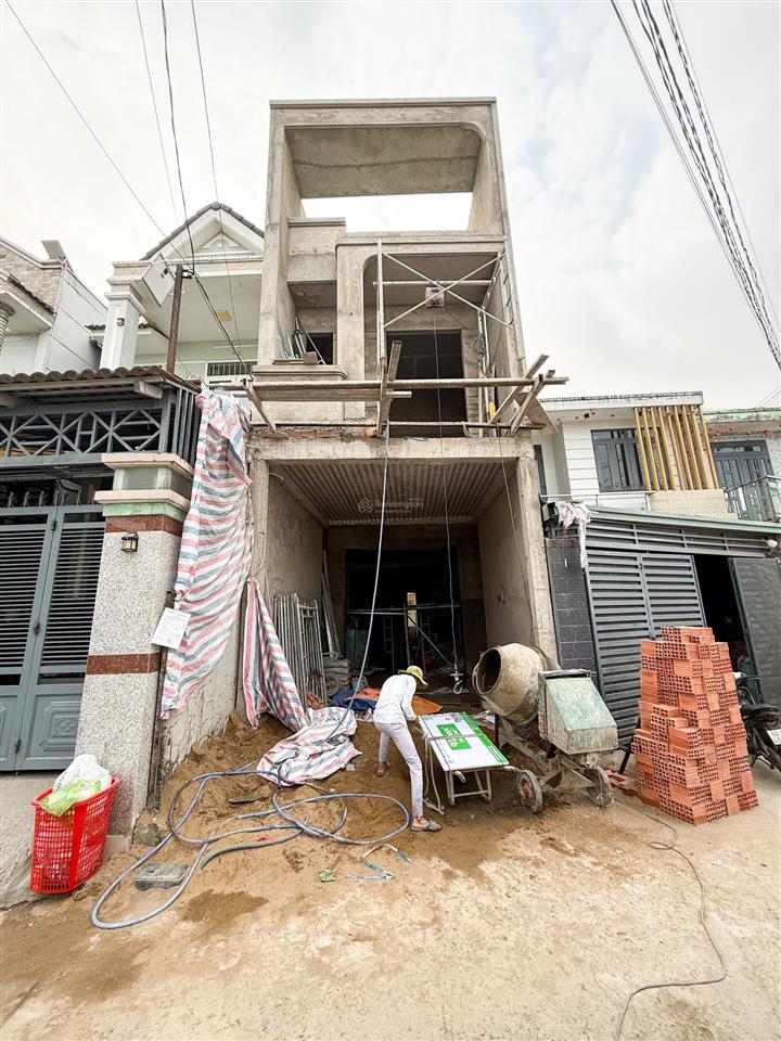 Bán nhà 1 trệt 1 lầu (hoàn công) đường oto (4 phòng ngủ) thuộc p. tân vạn. giá chỉ 3,450 tỷ