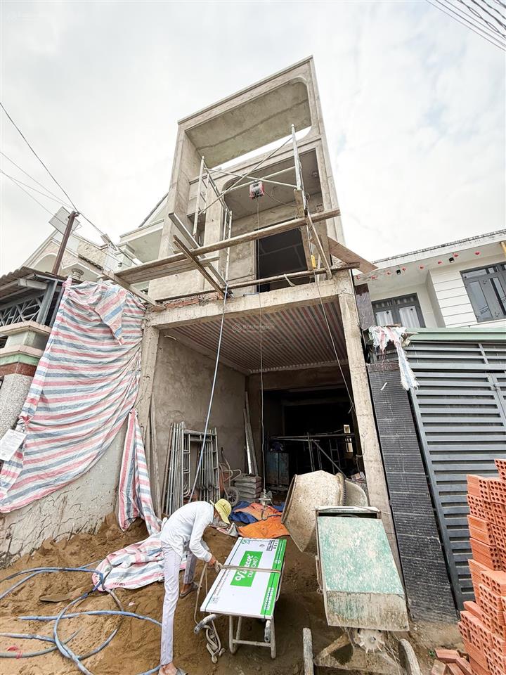 Bán nhà 1 trệt 1 lầu (hoàn công) đường oto (4 phòng ngủ) thuộc p. tân vạn. giá chỉ 3,450 tỷ