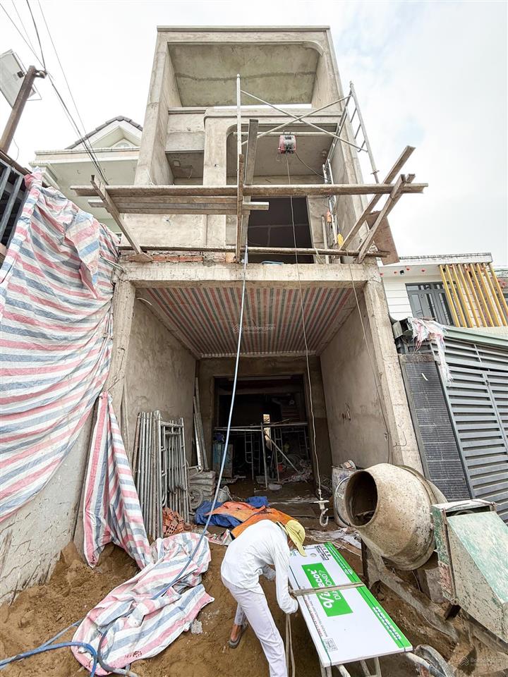 Bán nhà 1 trệt 1 lầu (hoàn công) đường oto (4 phòng ngủ) thuộc p. tân vạn. giá chỉ 3,450 tỷ