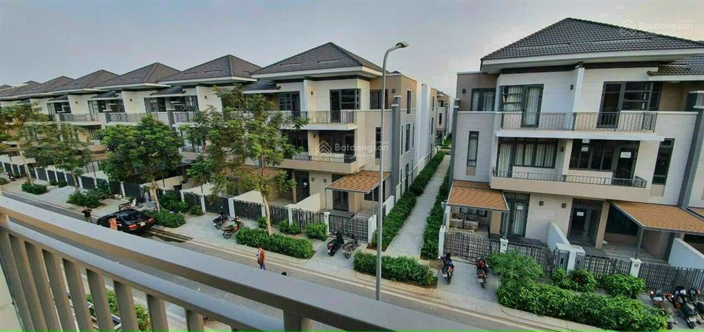 Cho thuê bt lavila kdc ven sông 6 x 17,6m full 4pn giá 21tr/th,  0938 399 ***
