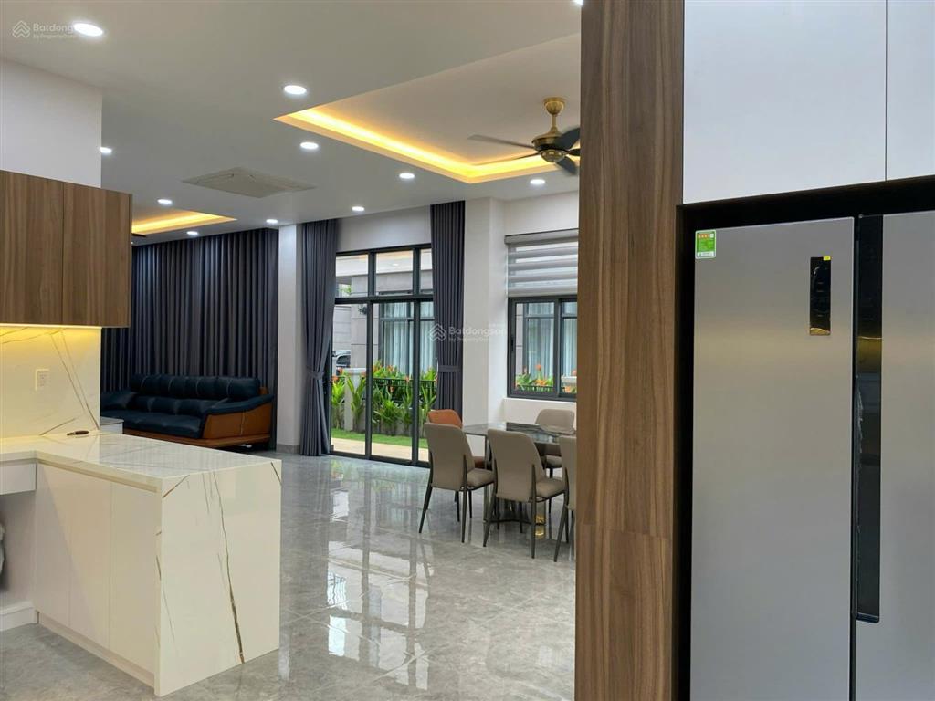 Chính chủ cho thuê biệt thự song lập gs metrocity full nội thất giá 50tr/th