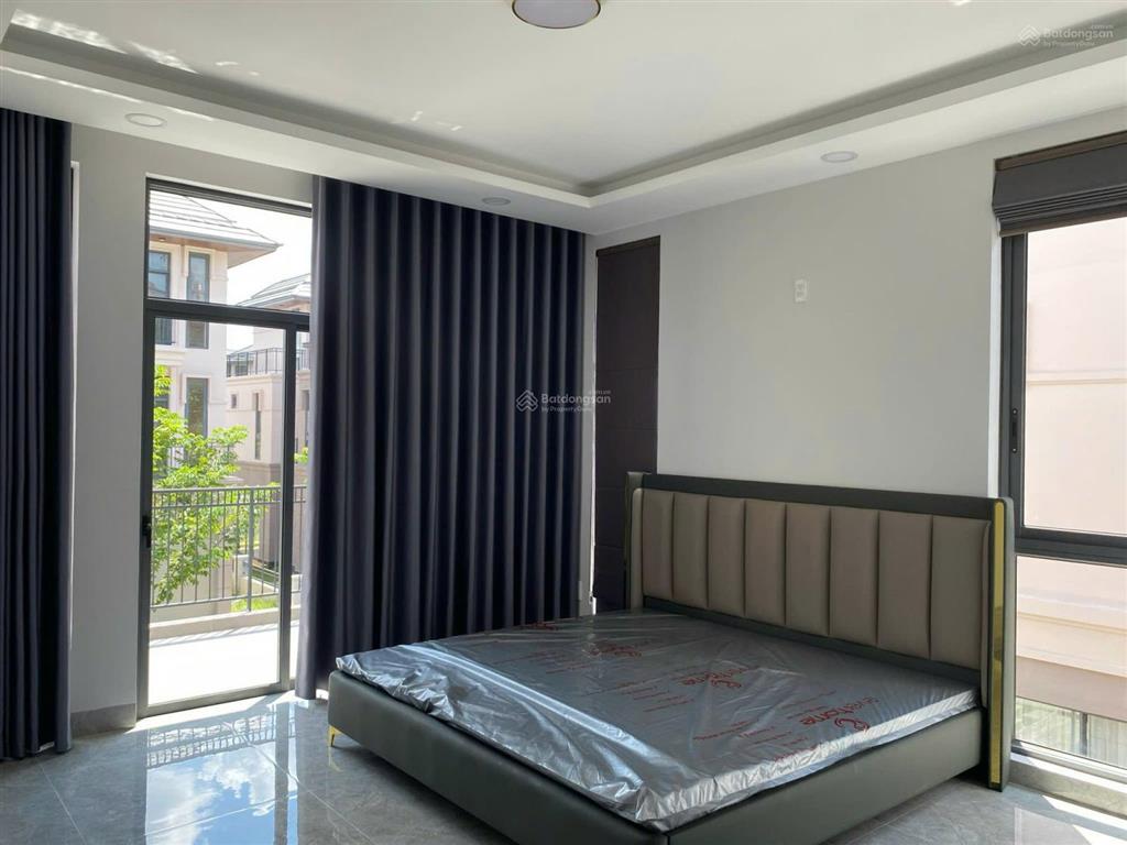 Chính chủ cho thuê biệt thự song lập gs metrocity full nội thất giá 50tr/th