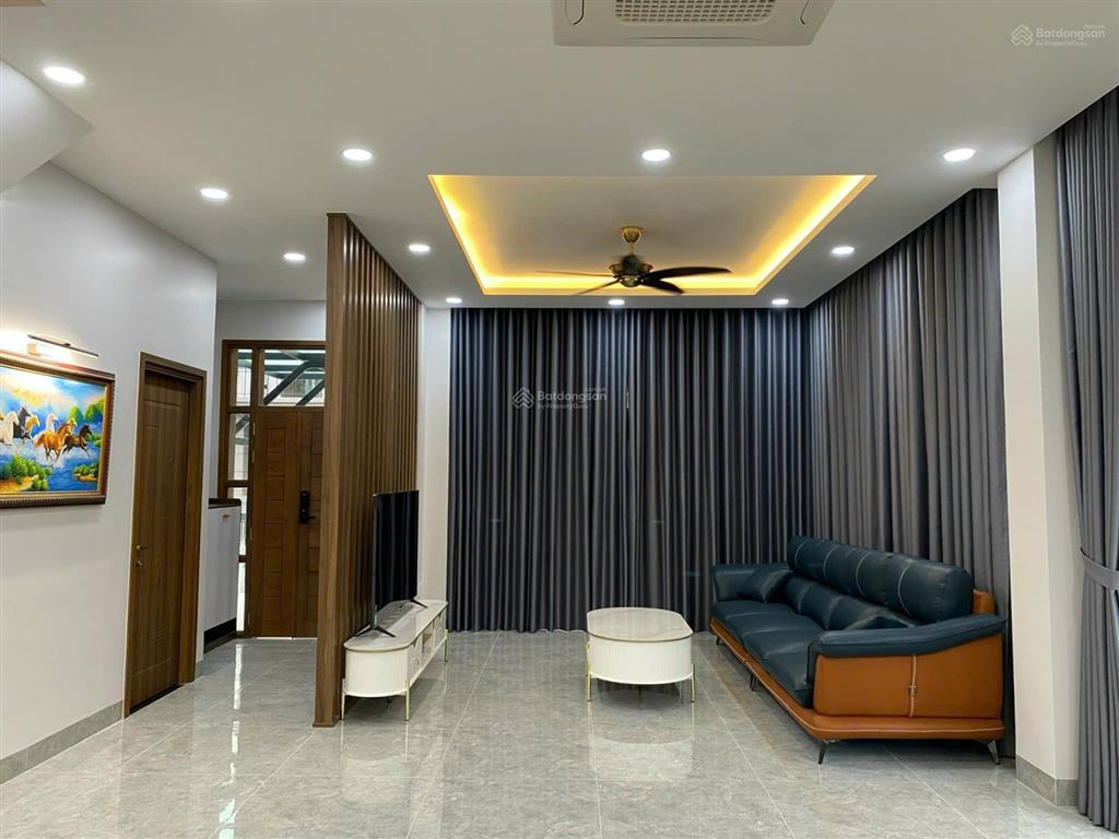 Chính chủ cho thuê biệt thự song lập gs metrocity full nội thất giá 50tr/th