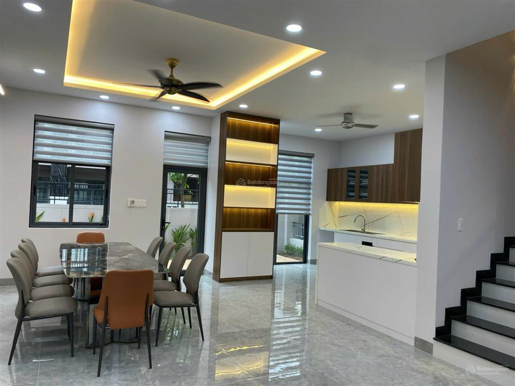 Chính chủ cho thuê biệt thự song lập gs metrocity full nội thất giá 50tr/th