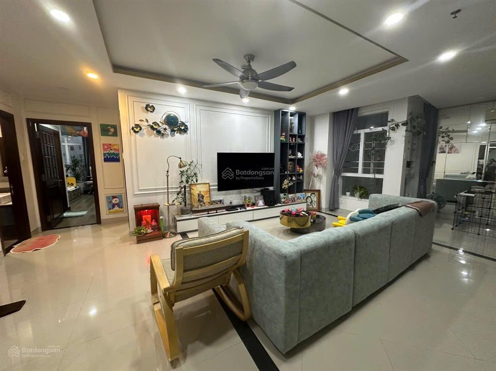 Bán căn 145m2 himlam riverside 3pn 3wc lầu cao có nội thất giá 9tỷ8  0937 781 ***