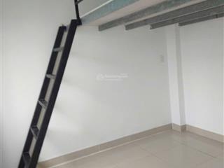 Xuất cảnh bán gấp căn hộ dịch vụ ung văn khiêm 112m2  4 tầng  22 tỷ  lợi nhuận cao