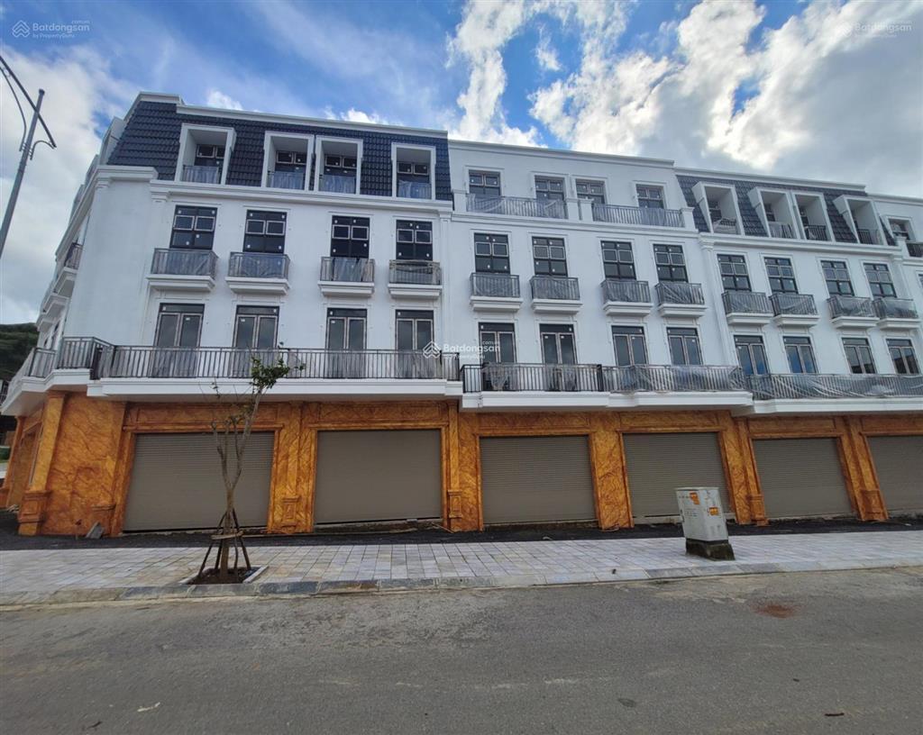 Quỹ căn liền kề, kí trực tiếp cđt, tại khu trung tâm mới tx. sapa, phù hợp kinh doanh buôn bán