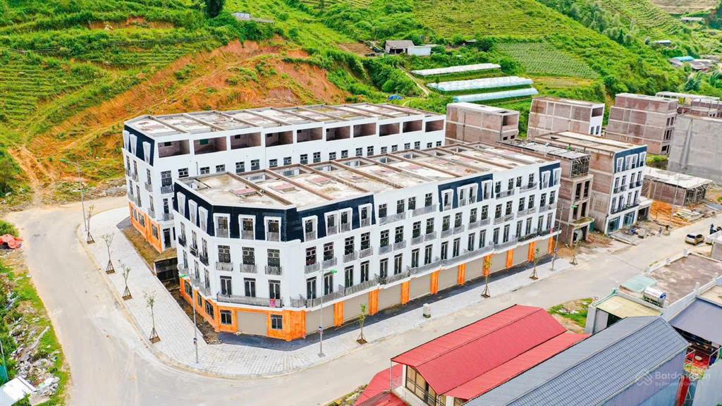 Quỹ căn liền kề, kí trực tiếp cđt, tại khu trung tâm mới tx. sapa, phù hợp kinh doanh buôn bán