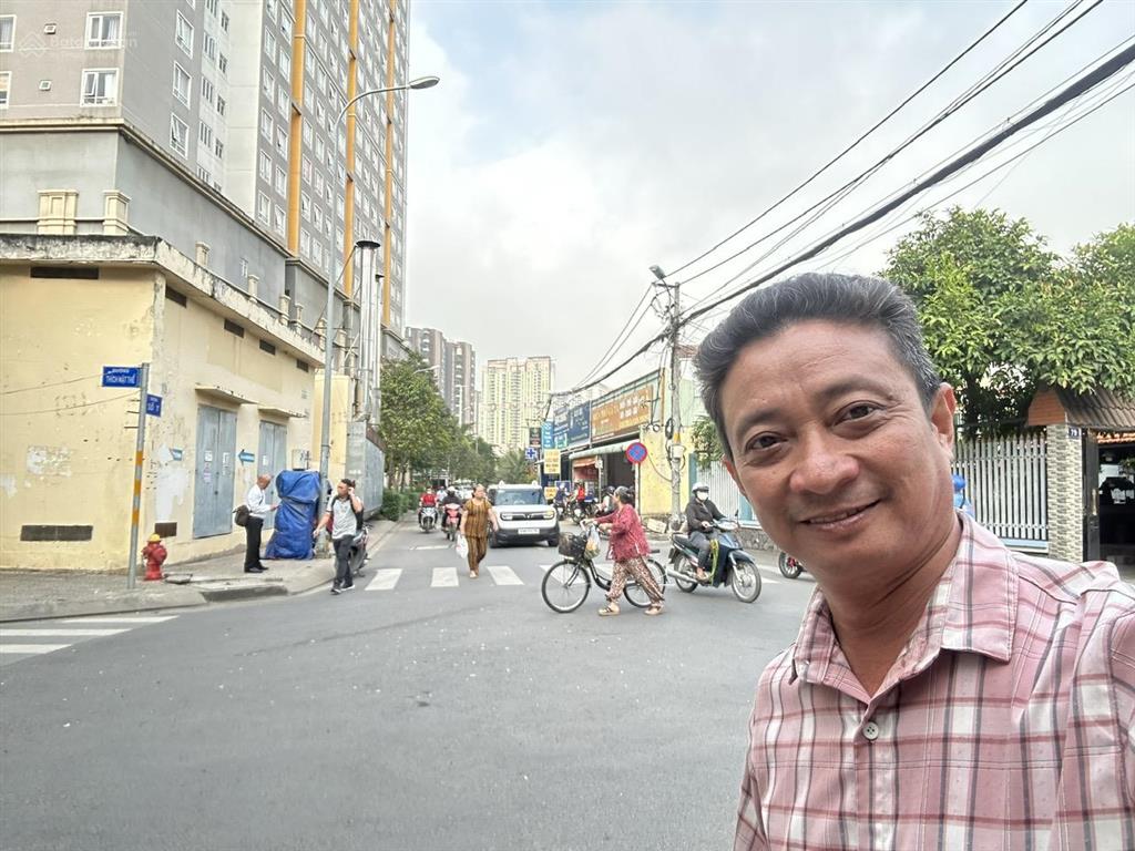 Mặt tiền kim cương thạnh mỹ lợi q2 lô góc 2 mặt thoáng ngang 21m 186m giá 12,25 tỷ