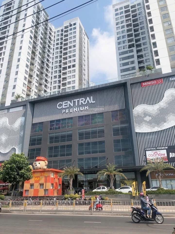 Bán căn hộ central premium, 4,3 tỷ, 72m2, 2pn, 2wc, nội thất cơ bản