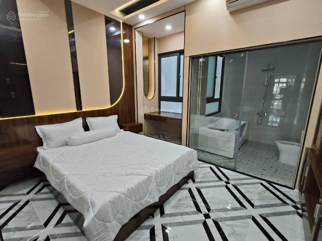 Bán nhà hẻm 8m  5 tầng  đường phan huy ích  gần nhà ga t3  4x16m  nhà mới ở ngay  chie 8,x tỷ