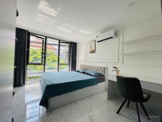 Bán nhà lê quang đạo  45m2  lô góc  8 phòng  giá 8.6 tỷ  hằng mini