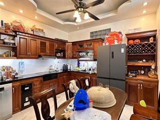 Bán nhà dương quảng hàm, 55m, 5 tầng, 2 thoáng, ngõ nông rộng 4m, tặng nội thất  13.5tỷ