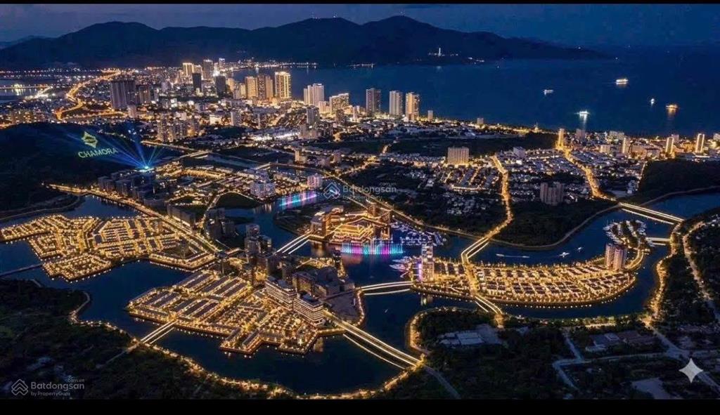 Nhà phố 3 tầng d307 ngang 7,5m kđt ven sông charmora city nha trang