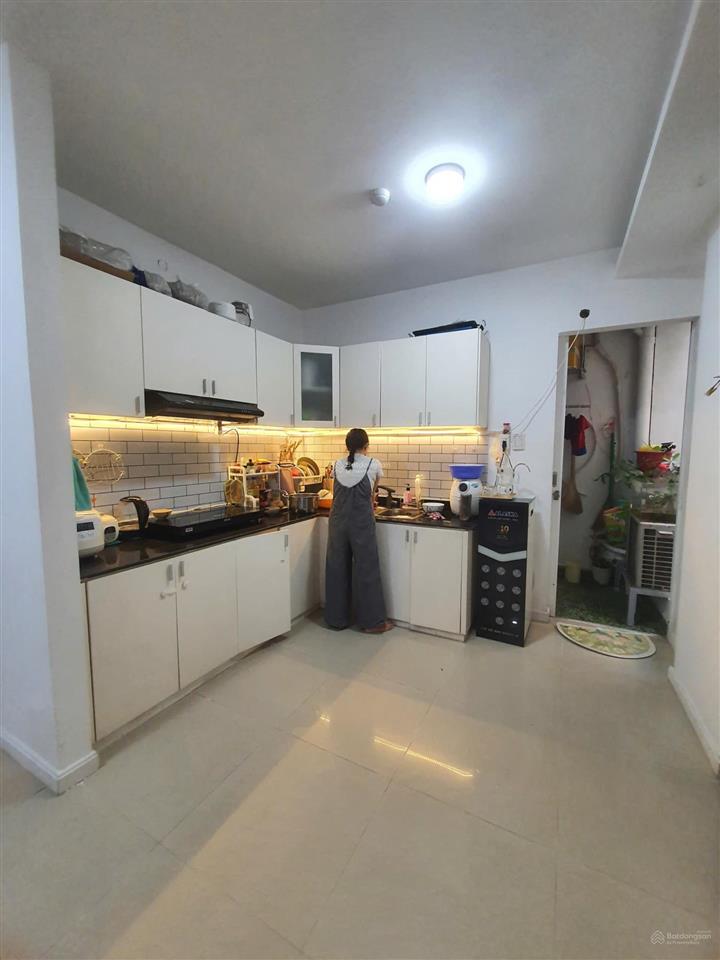 Cho thuê cc hoàng tháp plaza, 12 triệu, 130m2 tại đường 9a, bình chánh, hcm
