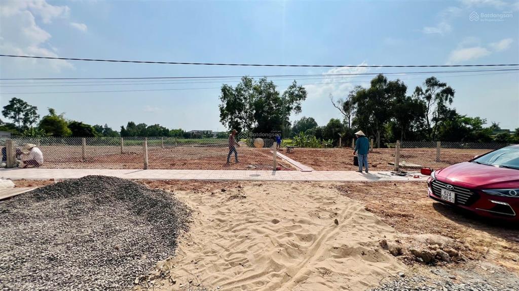 Bán đất đẹp tại đường quốc lộ 62, 3,9 tỷ, 551m2, mặt tiền 24m sát bến xe đang thi công ngày đêm, p3