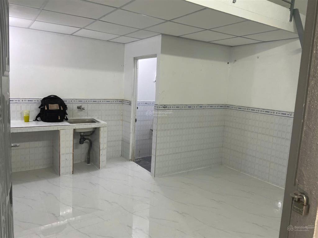 Cho thuê phòng trọ 35m2, 3 triệu vnd tại đường số 6, long trường, quận 9, siêu hot