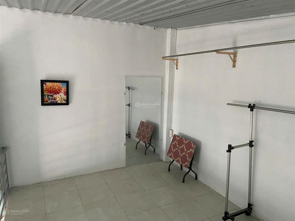 Cho thuê phòng trọ 35m2, 3 triệu vnd tại đường số 6, long trường, quận 9, siêu hot