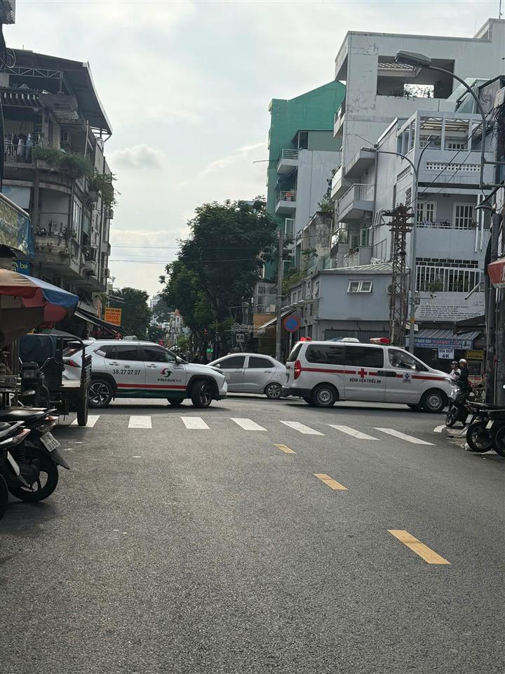 Mặt tiền kinh doanh quận 10, 5 tầng, dt 50m2, nhà mới chỉ nhỉnh 15t