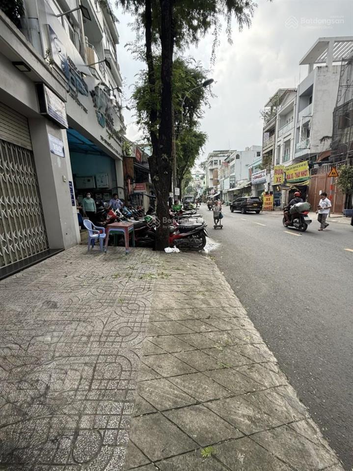 Mặt tiền quận 10 ngay hoà hảo  48m2 có lề 3m chốt nhỉnh 11t