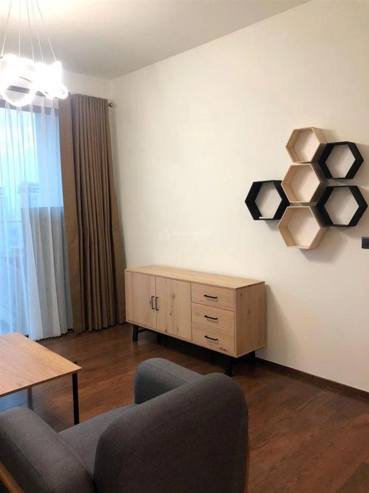 Cho thuê căn hộ 2 phòng ngủ d'edge thảo điền full nội thất đẹp, lầu cao, view sông, đang trống.