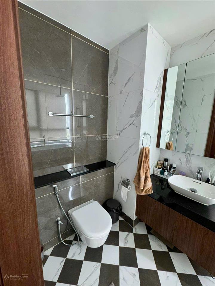 Cho thuê 3 phòng ngủ d'edge thảo điền, căn sân vườn. chuyên cho thuê/sang nhượng 1pn  4pn d'edge.