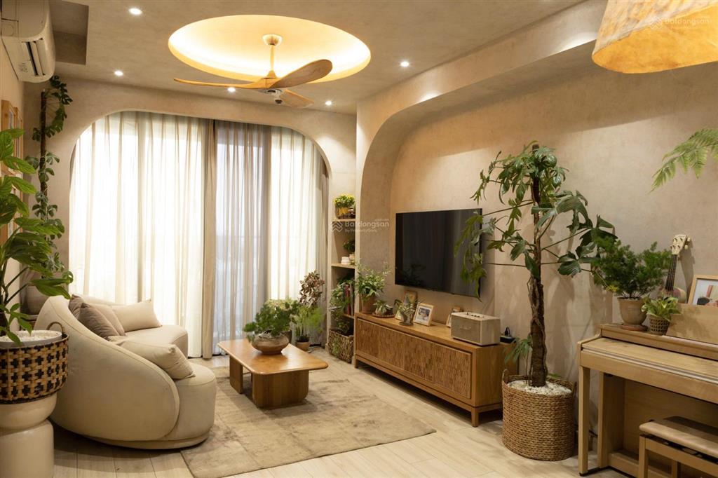 Cho thuê 3 phòng ngủ one verandah, nội thất đẹp, tầng trung